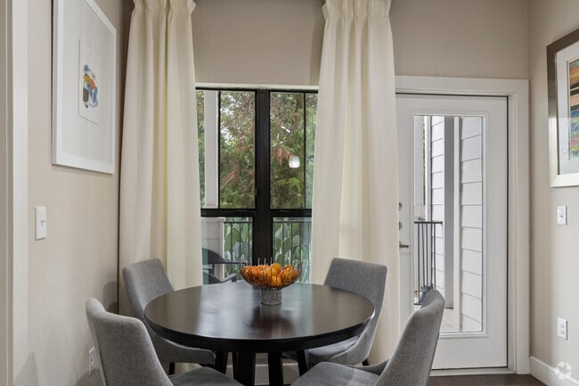 2BR, 2BA - 1,211SF - Dining Area in Kitchen