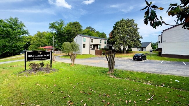 Highland Park Townhome Apartments