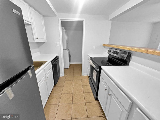 Photo - 9300 Hagel Cir