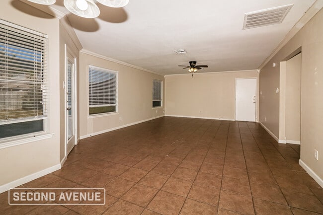 Photo - 3021 Shady Creek Ln