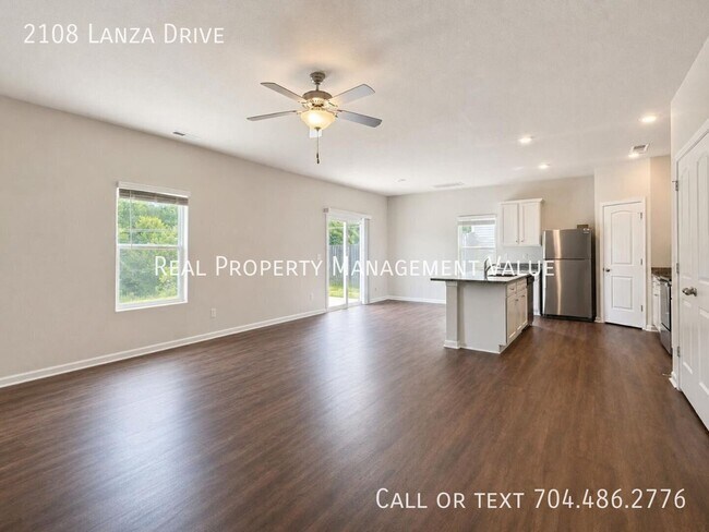 Photo - 2108 Lanza Dr