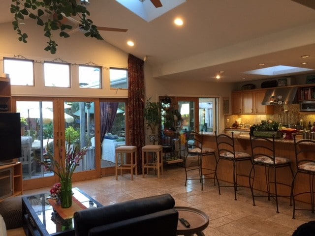 Open Kitchen/family room - 1136 8th St (Manhattan Beach, CA)