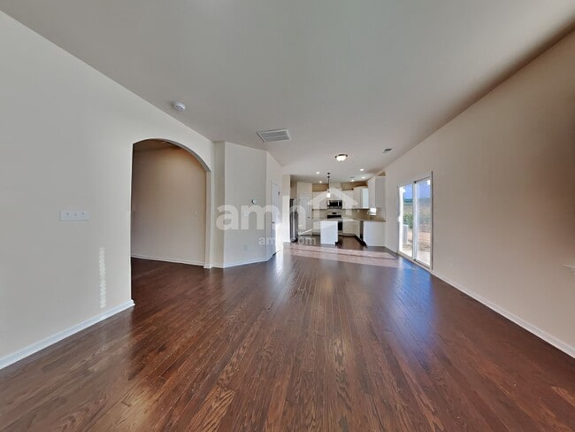 Photo - 154 Eden Ave