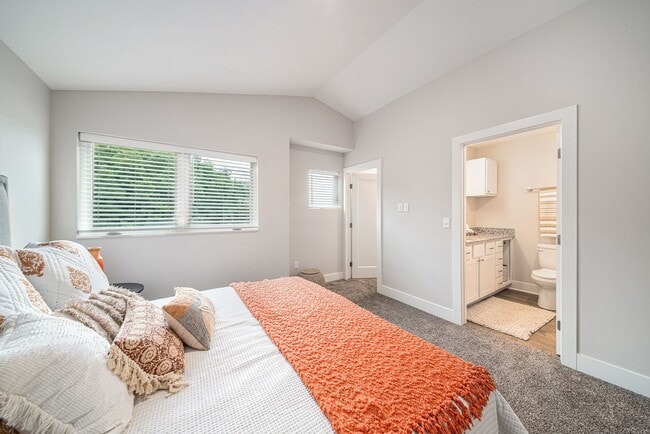Meadowood Townhomes