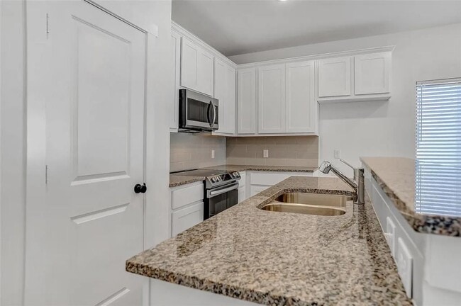 Photo - 1219-1221 Bells Dr
