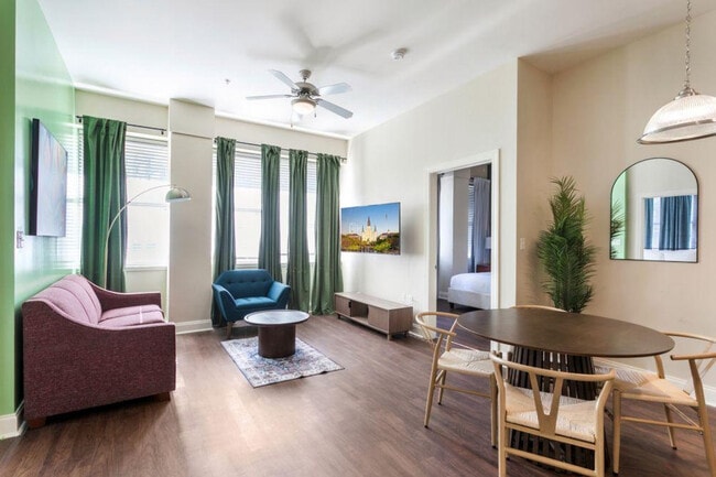 Building Photo - 925 Common St Unit ID1266346P