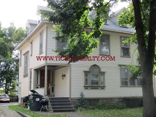 Photo - 242 Oxford St Unit 4