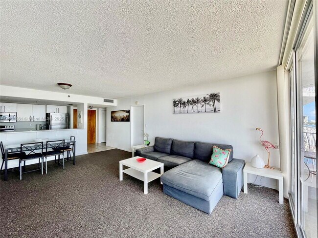 Photo - 7601 E Treasure Dr Unit 1906