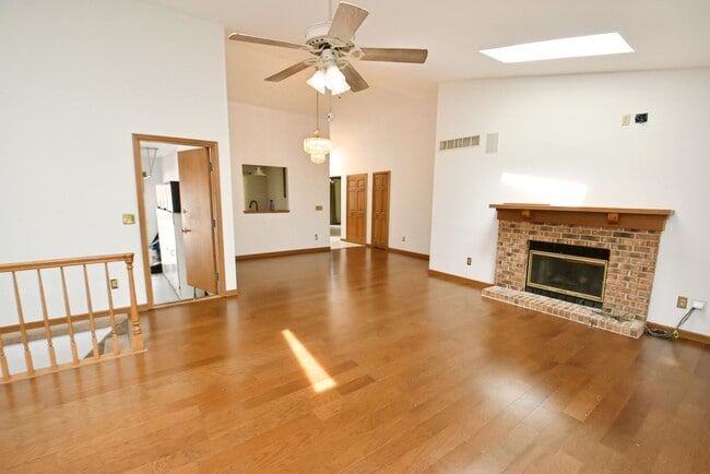 Photo - Waterfront Condo in Penn Schools District,...