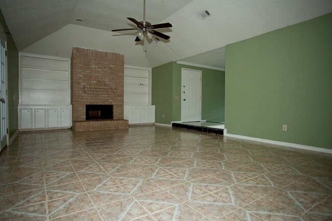 6318 Crakston St