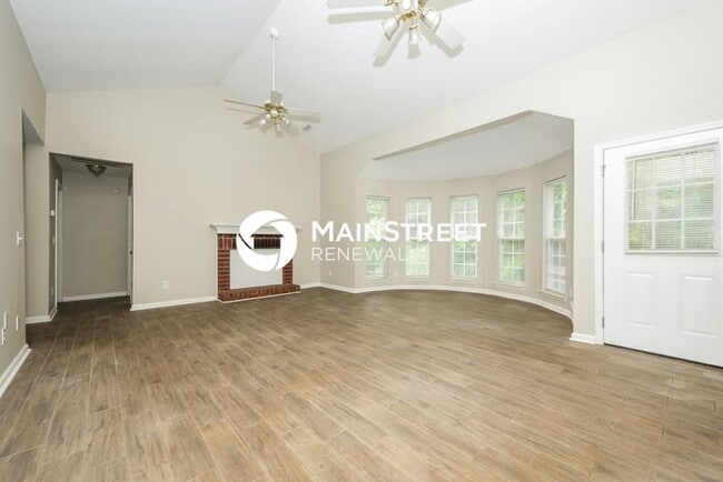 3 Bedroom Pet-Friendly Home in MOUNT JULIET, TN with Main Street Renewal