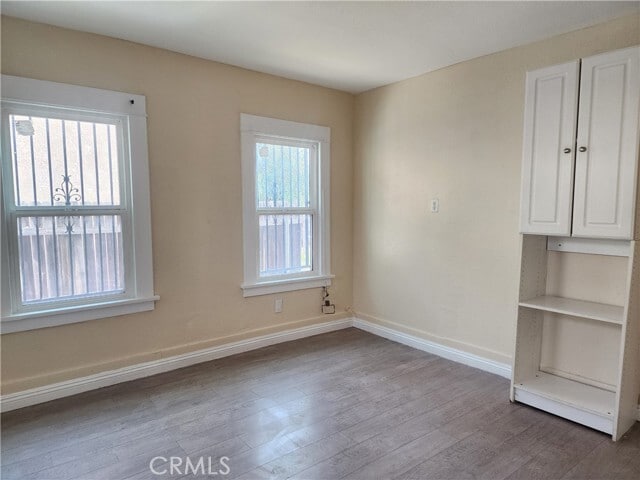 Photo - 211 E Gage Ave