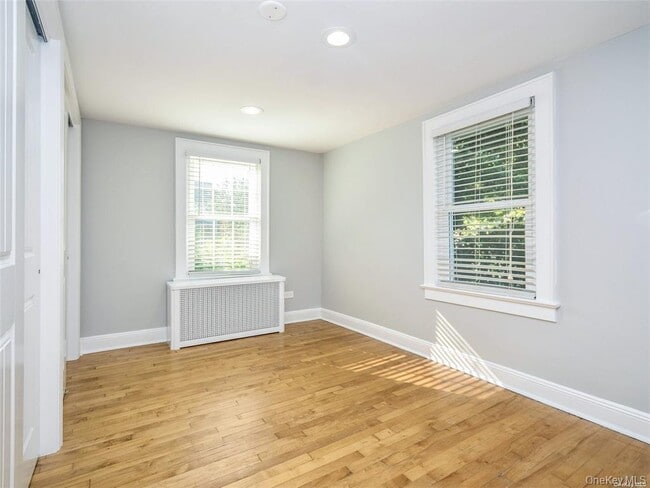 63 Elm Ave