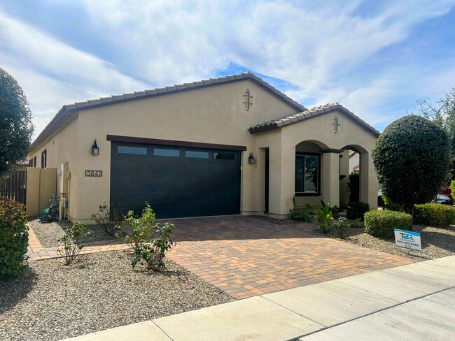Photo - 3841 E Powell Pl