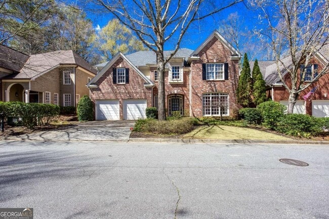 Photo - 3206 Windsor Lake Dr NE