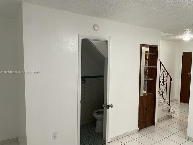 Building Photo - 6625 W 4th Ave Unit 228 Rental