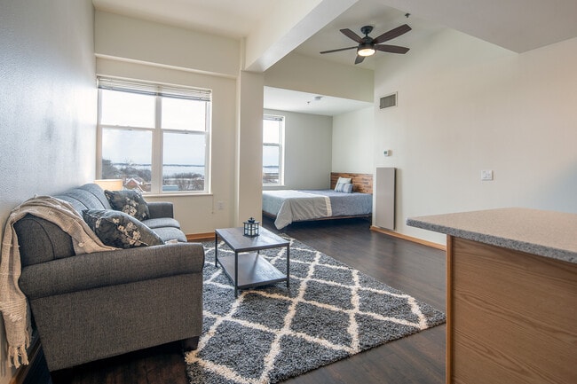 Photo - Butler Plaza