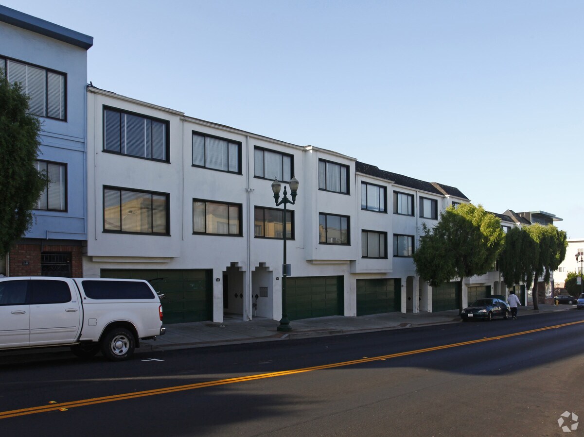 143-163 School Rd - Dolan Apartments
