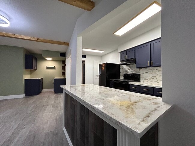 Photo - 1010 S Wayside Dr Unit 803