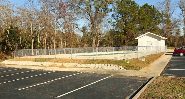 Deerfield Run Apartments