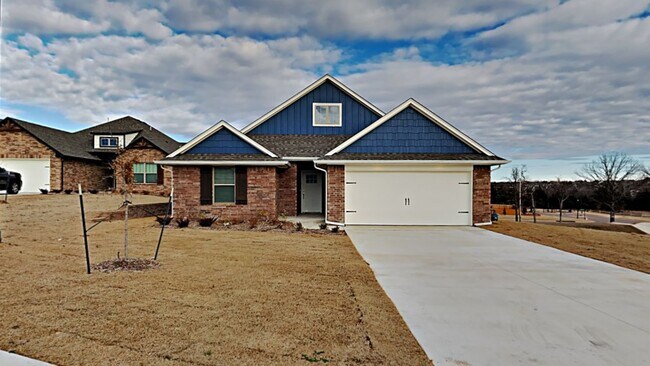 Building Photo - Very nice 3 Bedroom, 2 Bathroom 2 Car garage with Storm Shelter in East Edmond