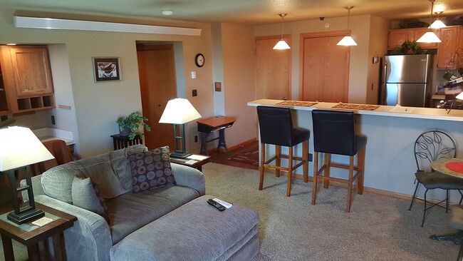 Photo - 1284 Woodridge Dr Unit Fully Furnished
