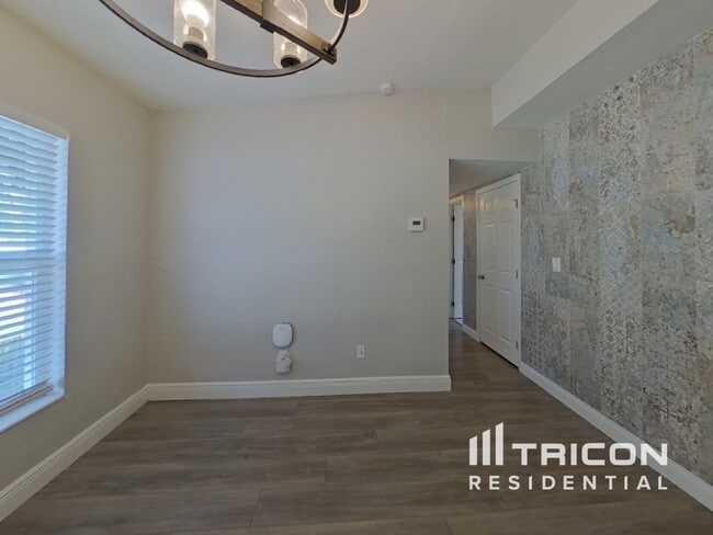 Photo - 6193 39th Ave N House