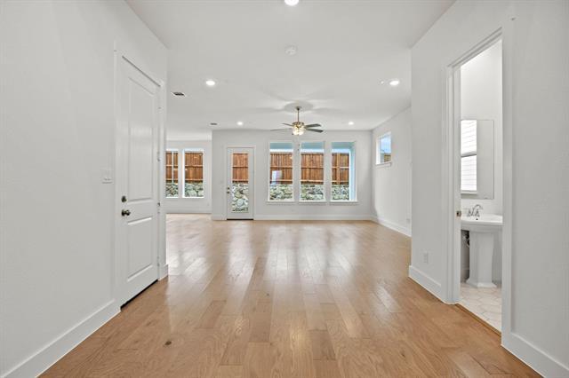 Photo - 304 Chestnut St