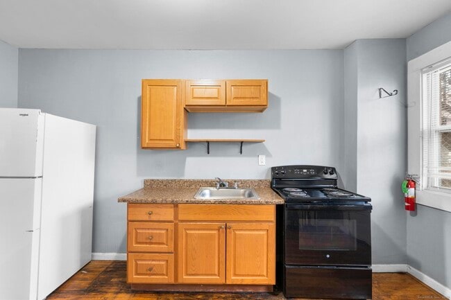 Photo - 38 Beacon St Unit 38A2