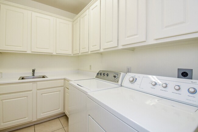Photo - 3015 Bonnebridge Way Blvd