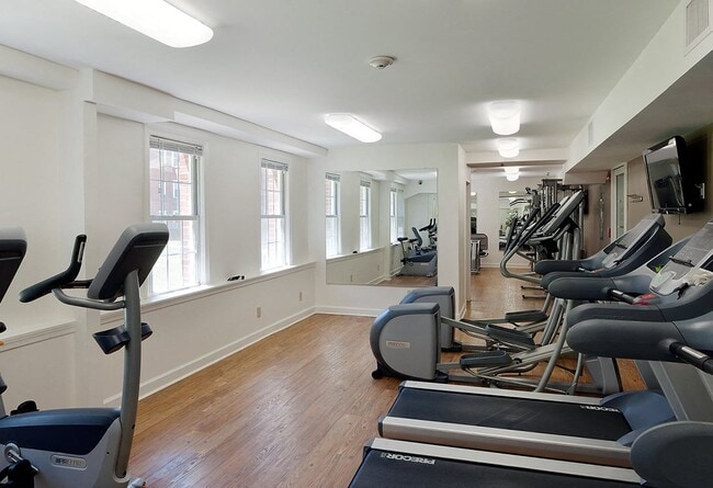 Fitness center - Park Crest Apartments