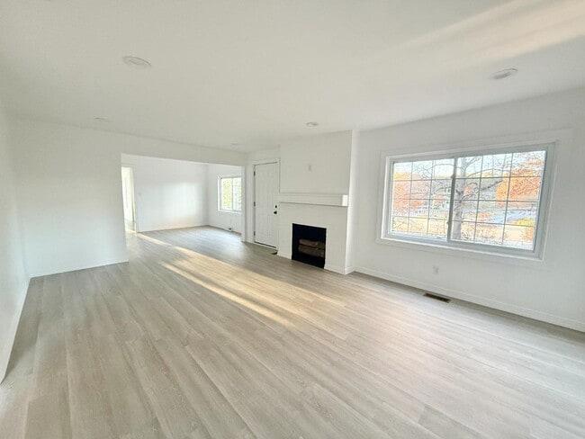 Photo - 310 Highland St