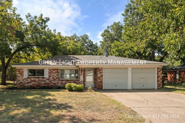 Building Photo - 1217 Walker Dr
