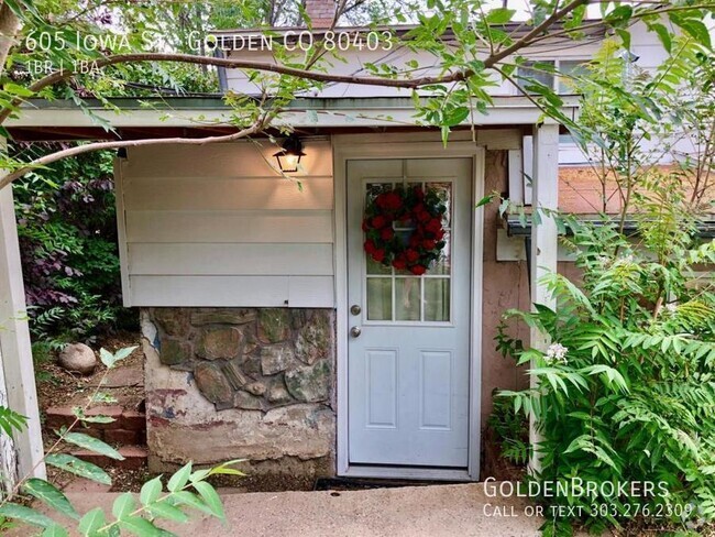 Building Photo - 605 Iowa St Rental