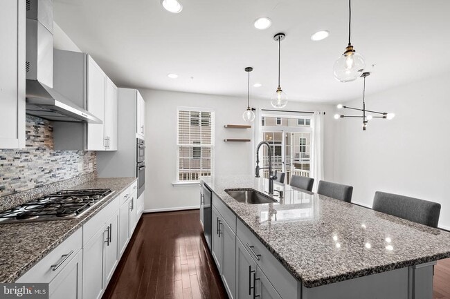 Photo - 7316 Elkridge Crossing Way