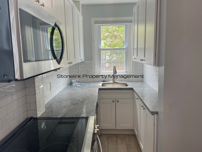 Photo - 340 Smith St Unit 1