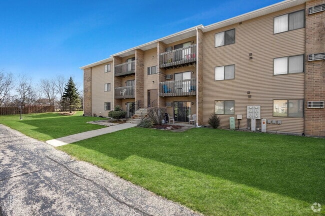 Building Photo - 645 S Virginia Rd Unit 224 Rental