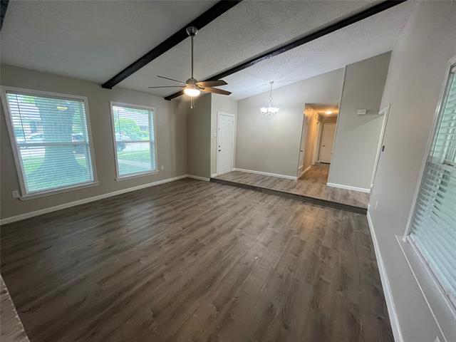 Photo - 1733 Leicester St