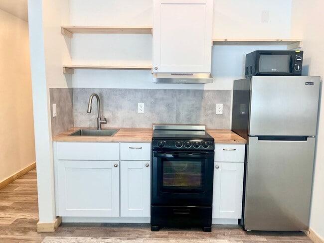 Photo - Ski Town Apartments