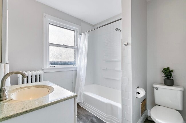 Photo - 15 West Ave Unit 2 Upper