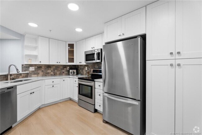 Building Photo - 3880 N Hwy A1A Unit 802 Rental