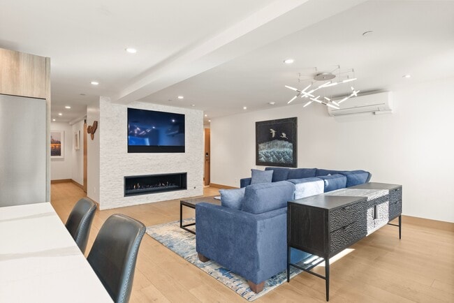 Photo - 447 E Cooper Ave Unidad 1