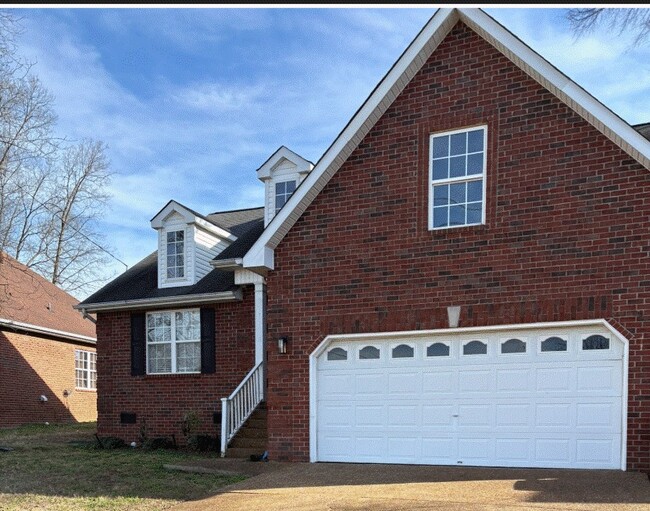 Building Photo - 6428 Paddington Way