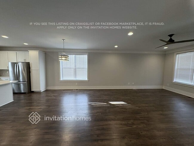 Photo - 256 Founders Ln