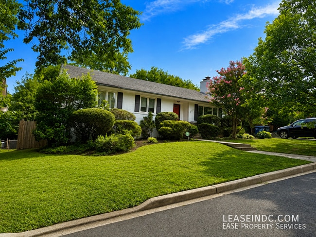 Photo - 4439 Springdale St NW