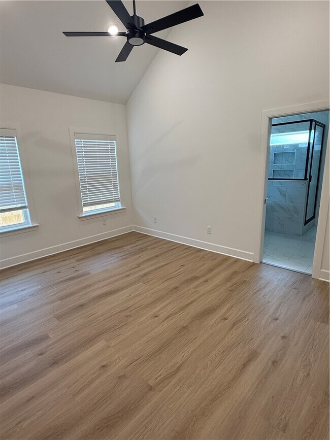 Photo - 6807 SW High Meadow Blvd