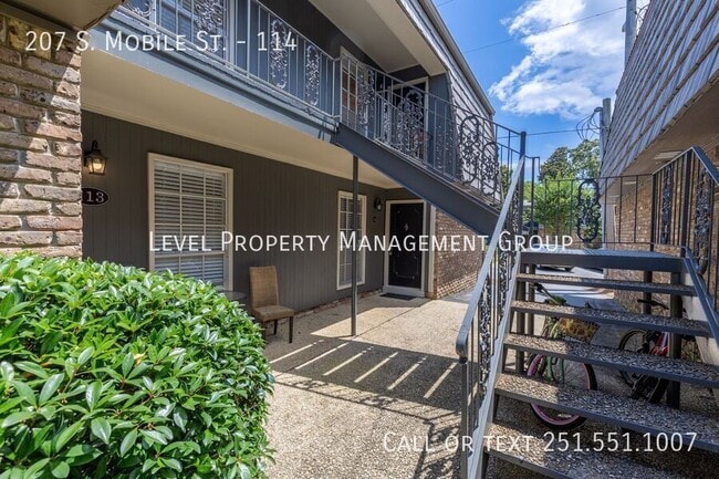 Photo - 207 S Mobile St