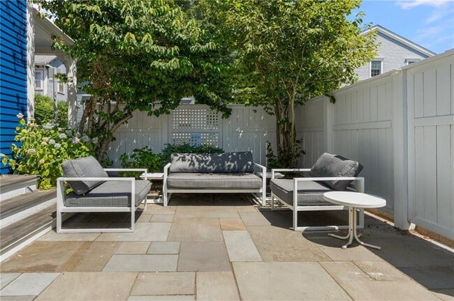 Photo - 21 Division St