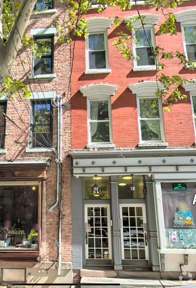 Building Photo - 110 Morris St Unit 2F Rental