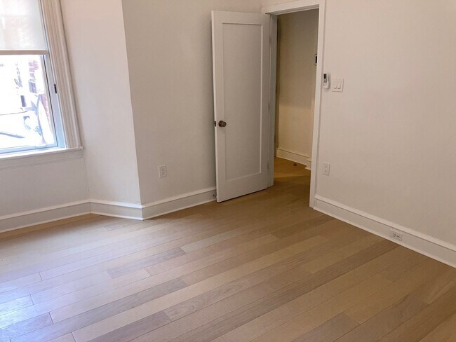 Photo - 1108 Pine St Unit #2F